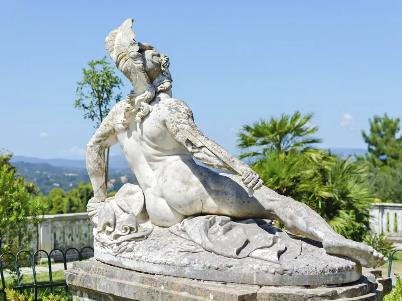 Achilleion12